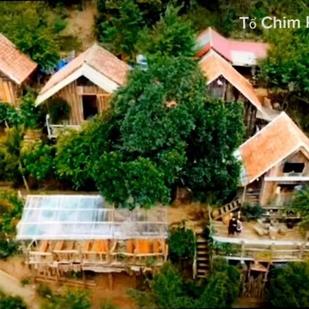 To Chim Ri Homestay Mang Den Kon Von Kla Exterior photo