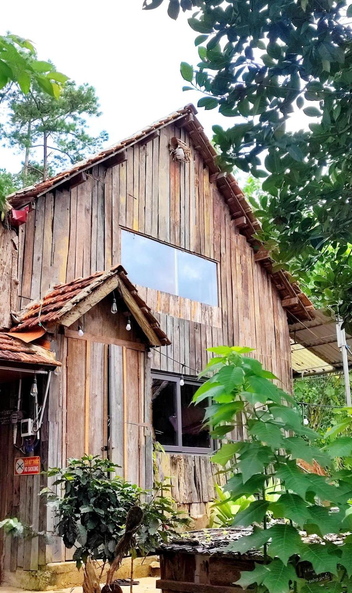 To Chim Ri Homestay Mang Den Kon Von Kla Exterior photo